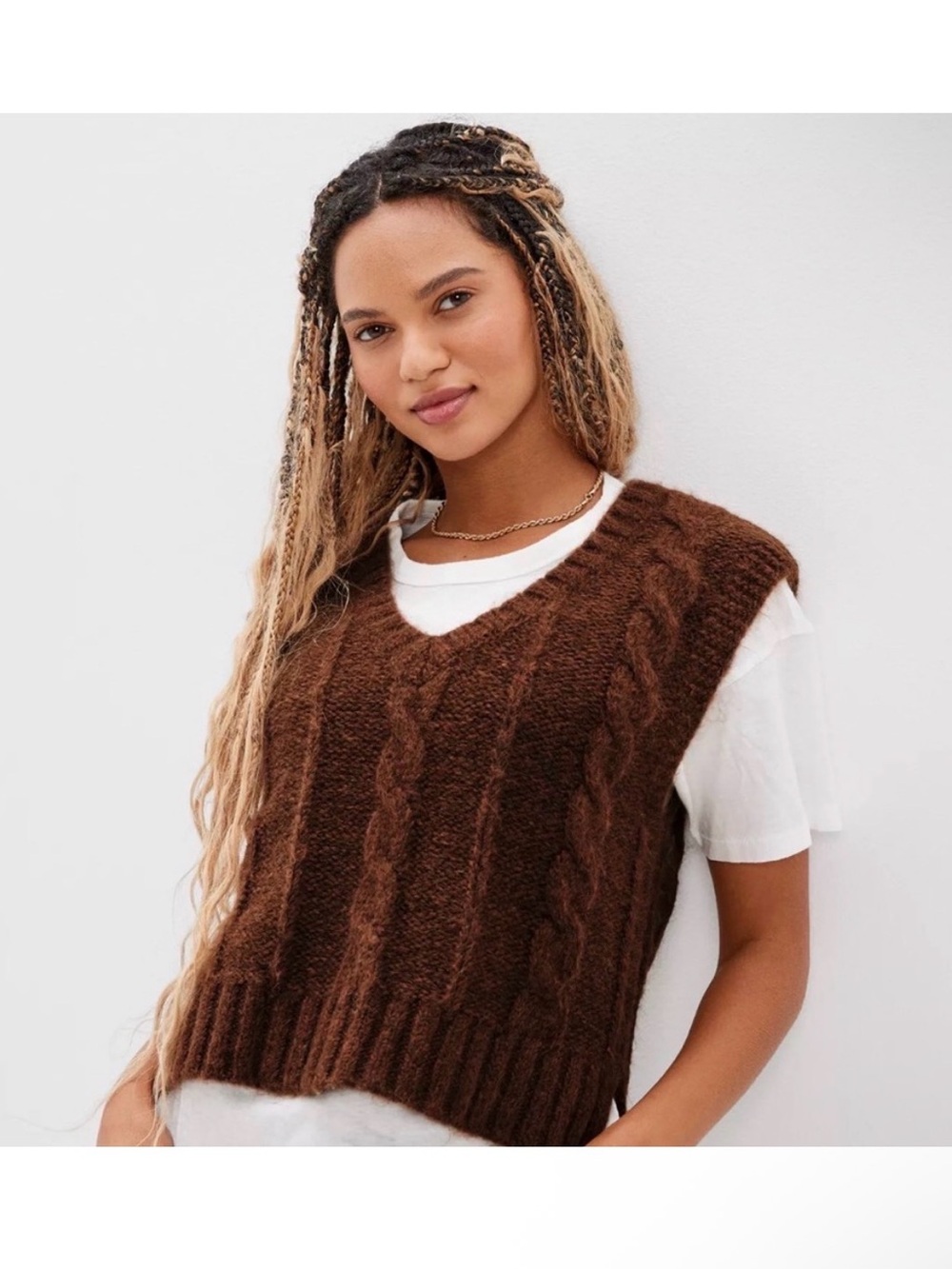 American Eagle Outfitters Women's Brown Cable Knit V-Neck Sweater Vest
